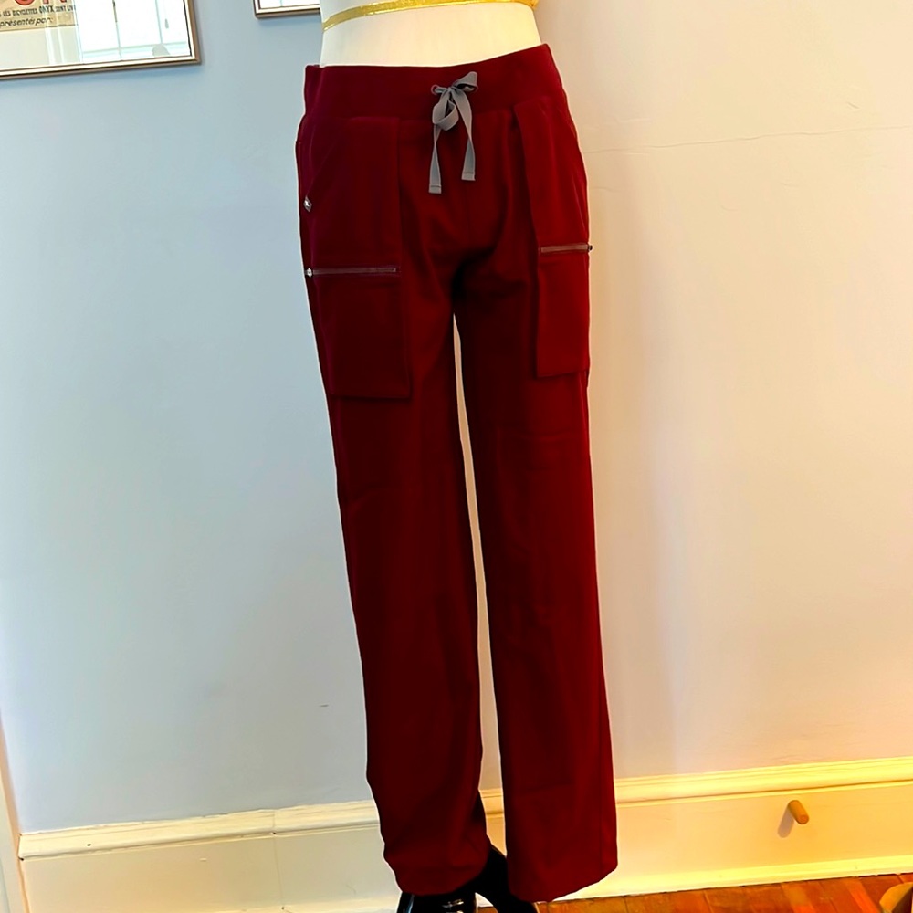 Figs 6 pocket scrub pants S